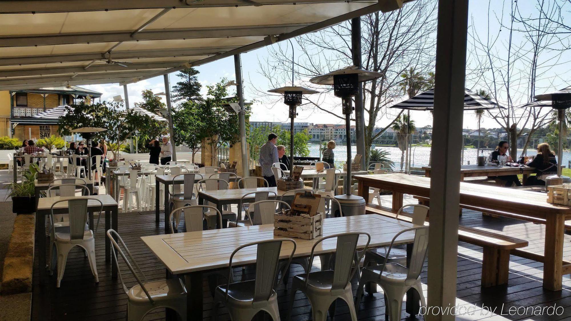 Tradewinds Hotel And Suites Fremantle Exteriör bild
