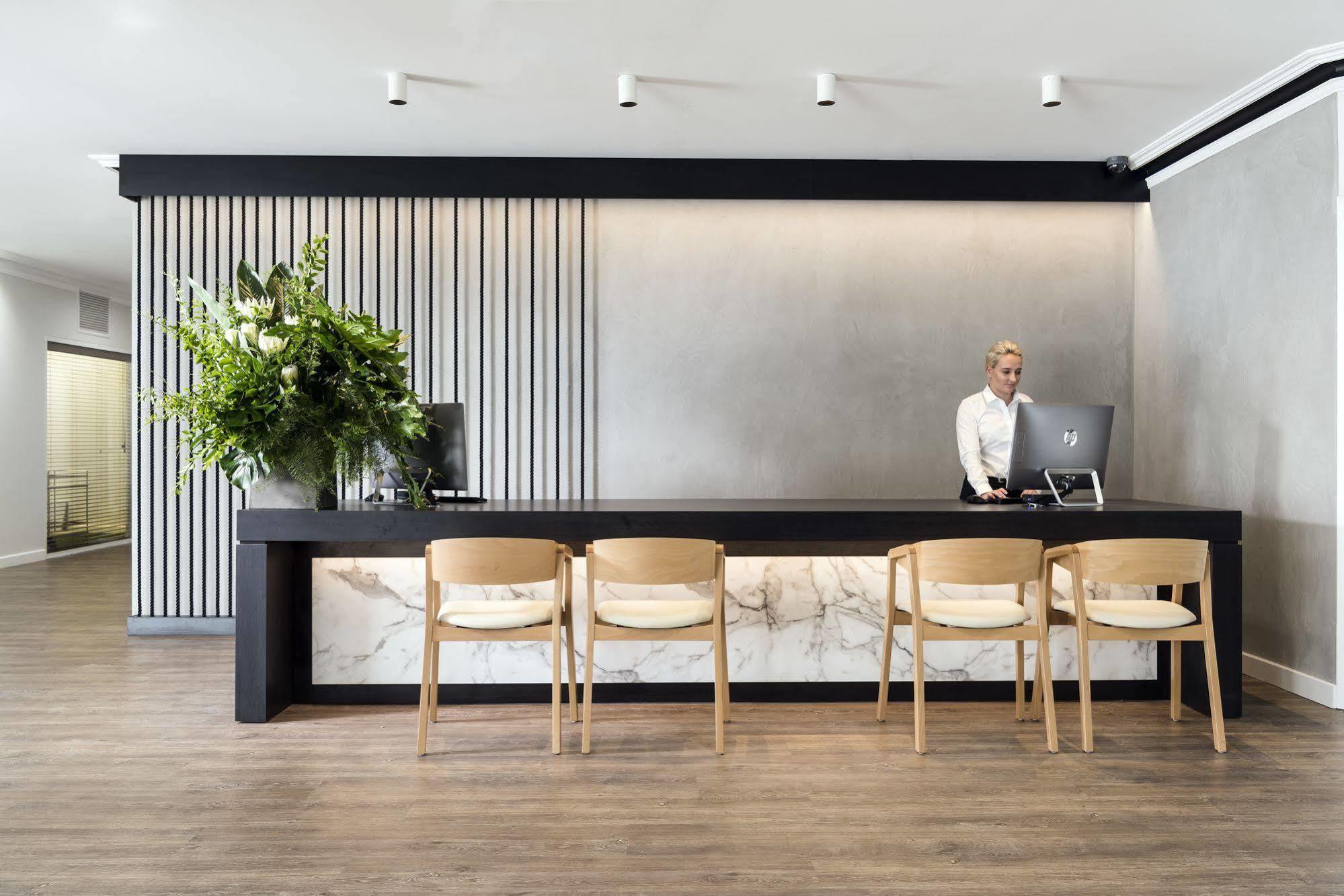 Tradewinds Hotel And Suites Fremantle Exteriör bild