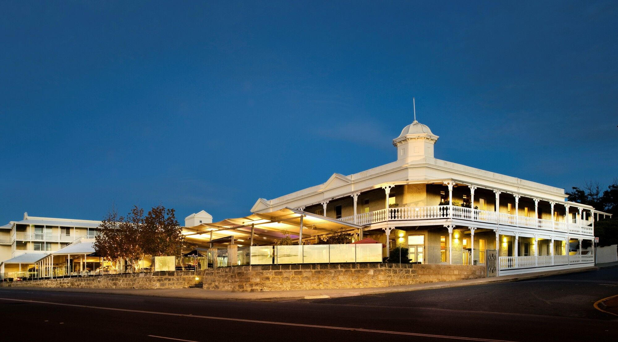 Tradewinds Hotel And Suites Fremantle Exteriör bild